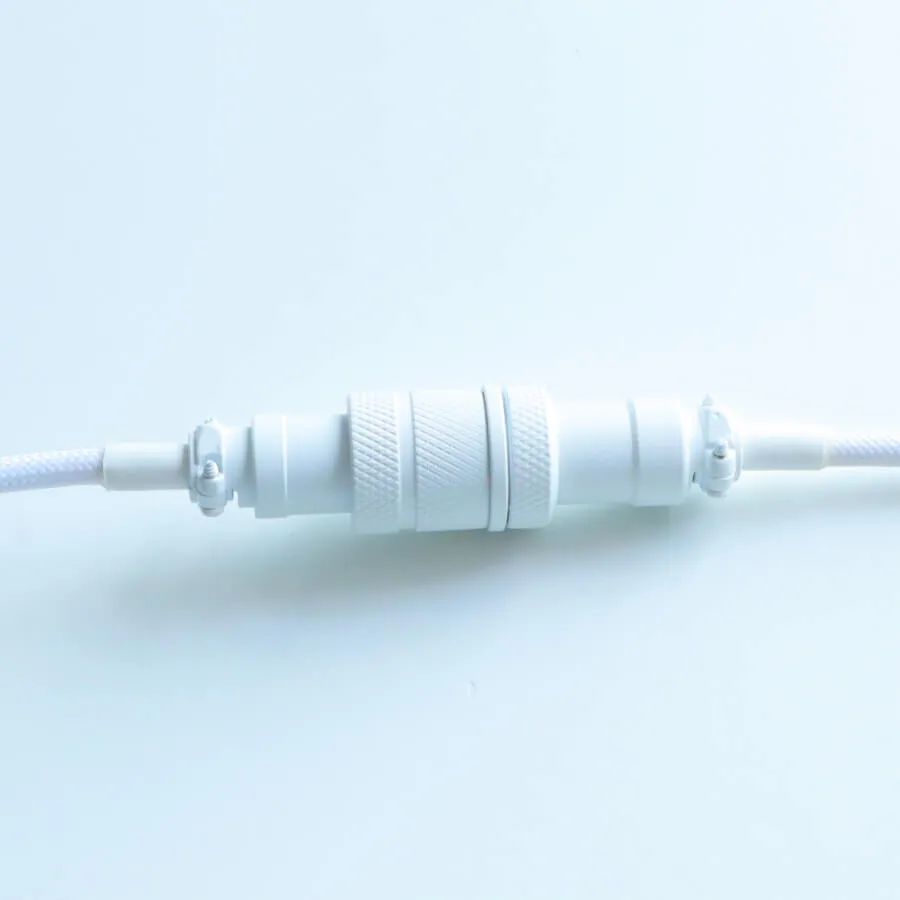 cable zoomed in